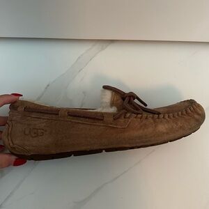 UGG Dakota moccasins in the color Chestnut. Lightly worn, no box